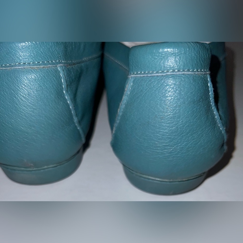 Teal leather Moccasins with beadwork size 10m - Picture 2 of 5